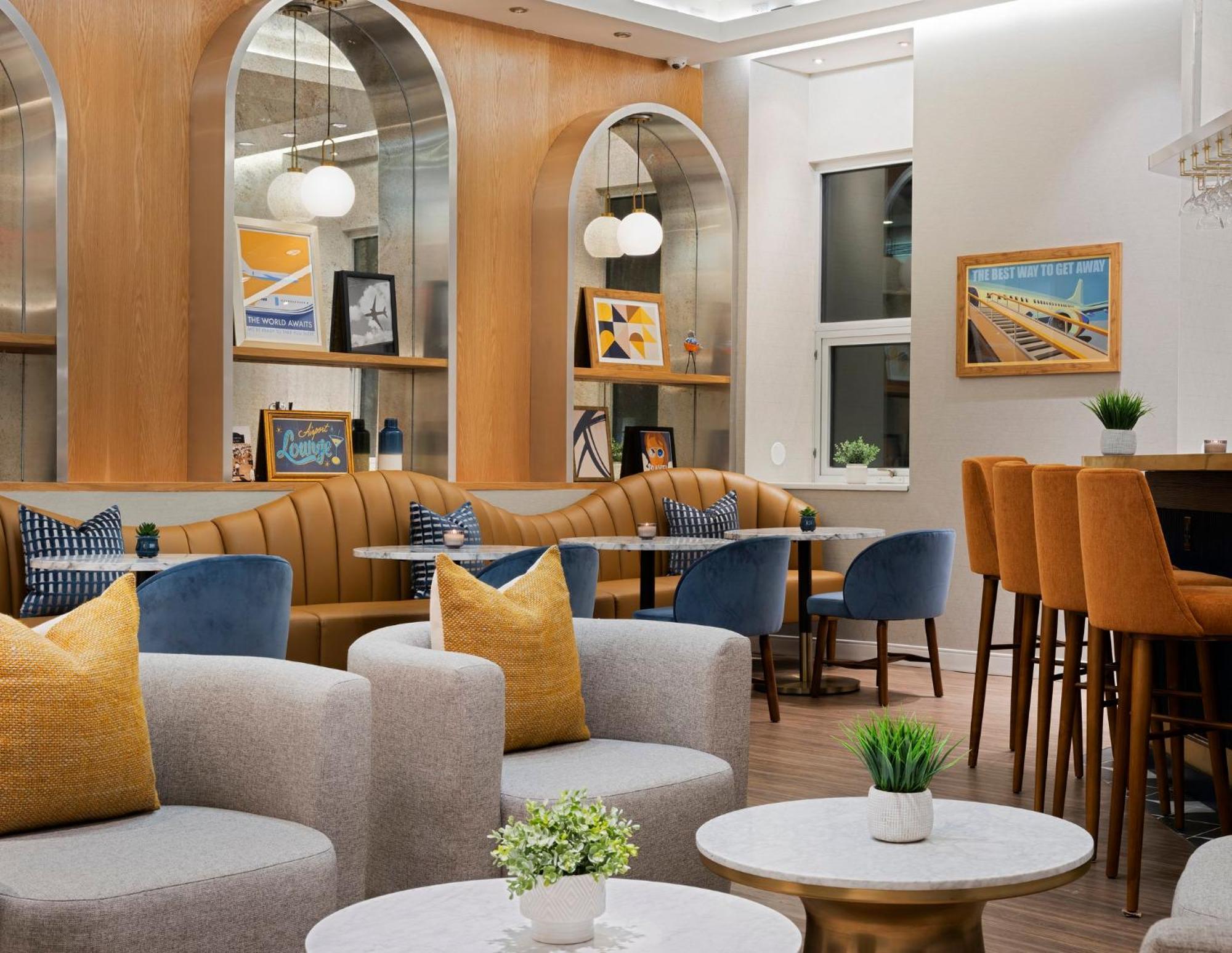 Voco Fiorello - Laguardia East By Ihg New York Bagian luar foto