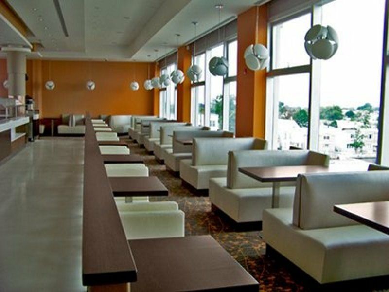 Voco Fiorello - Laguardia East By Ihg New York Bagian luar foto